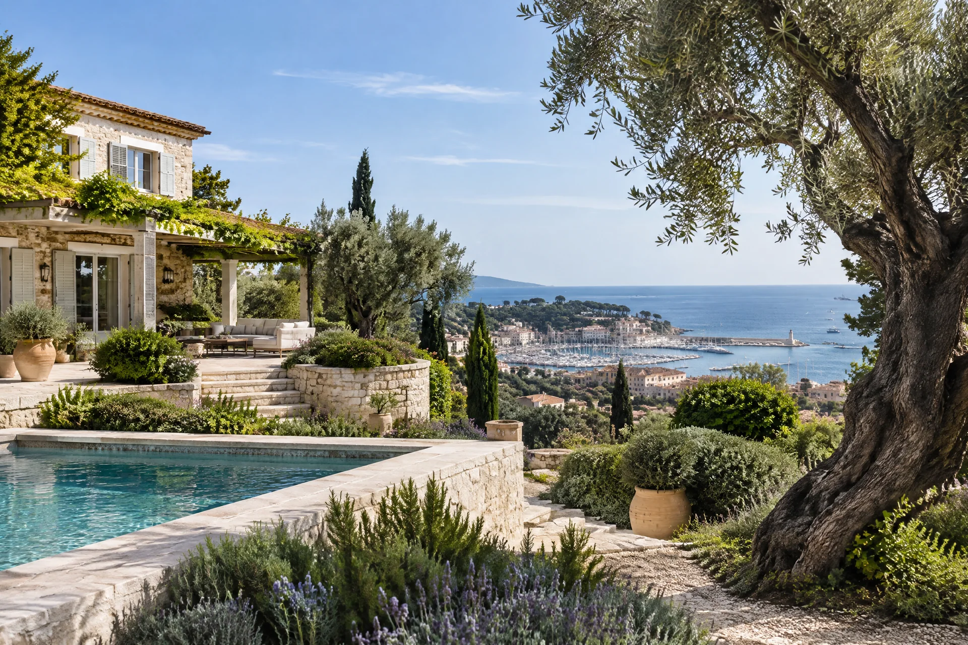 Illustration IA du littoral de Sanary-sur-Mer — ne représente pas un bien proposé à la vente